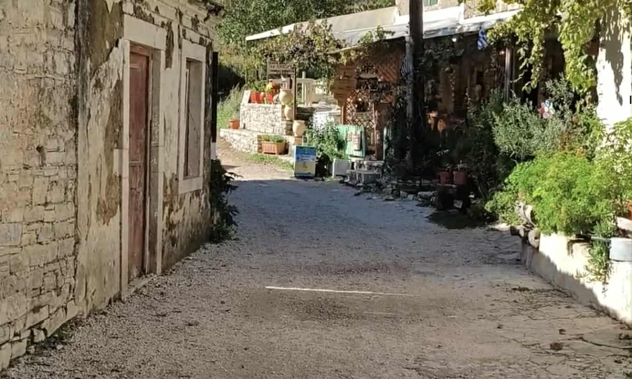 Authentic Corfu Travel - Old Perithia vilage