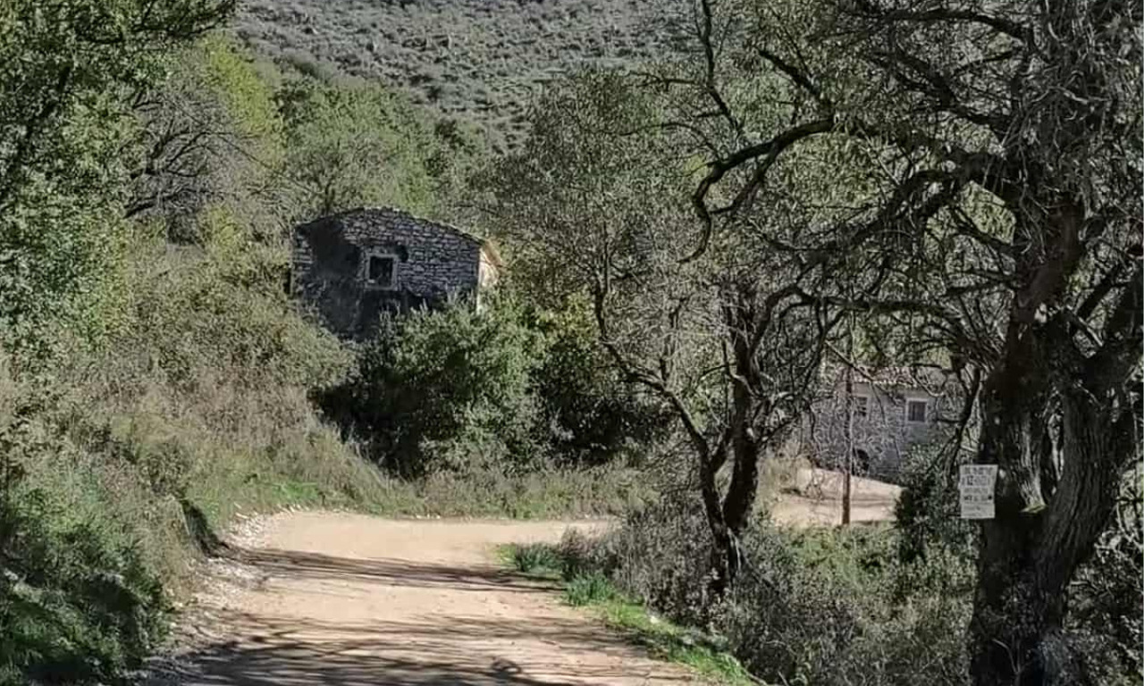 Authentic Corfu Experiences: Discover Old Perithia & Local Honey Artisans