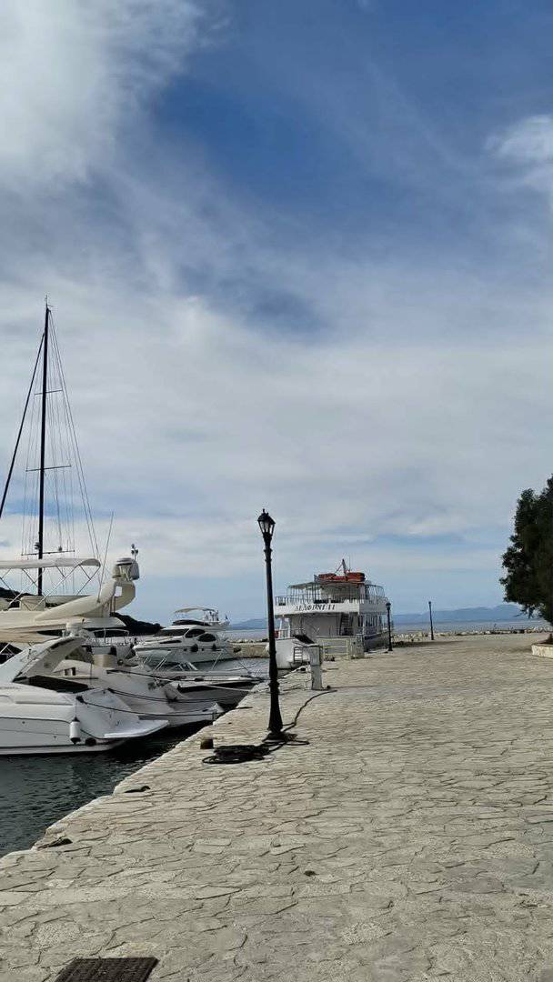 boat rental corfu no license www.traveleasyworld.com