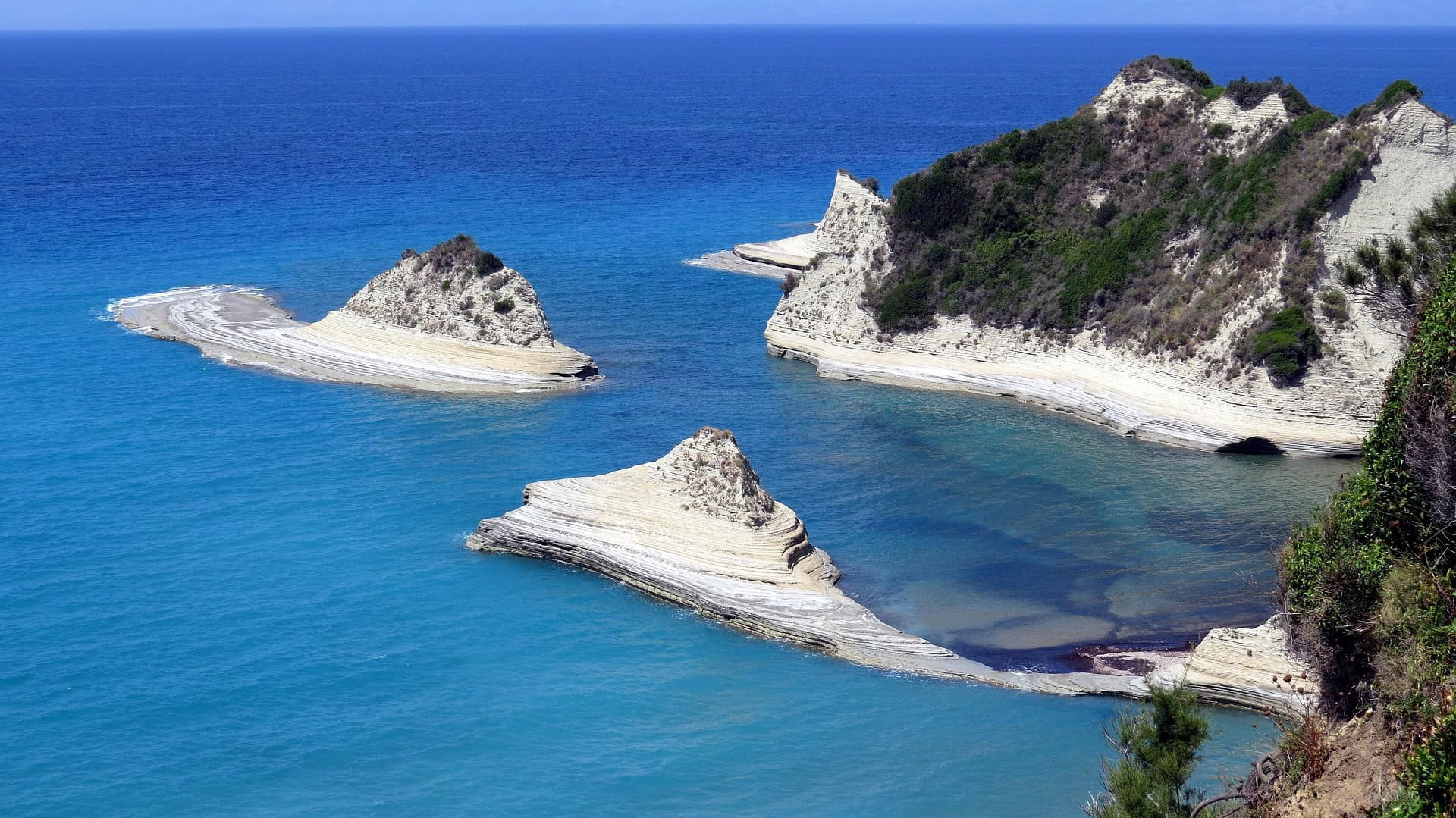 Corfu itinerary 7 days guide www.traveleasyworld.com